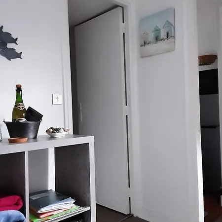 Nid Douillet Proche De La Et De La Gare شقة