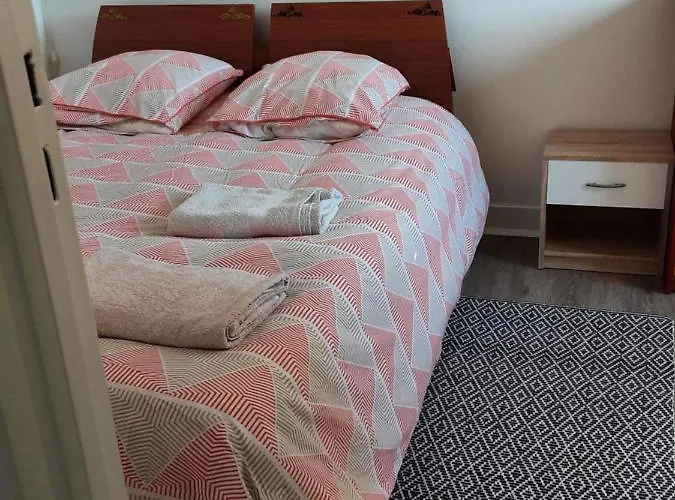 Nid Douillet Proche De La Et De La Gare